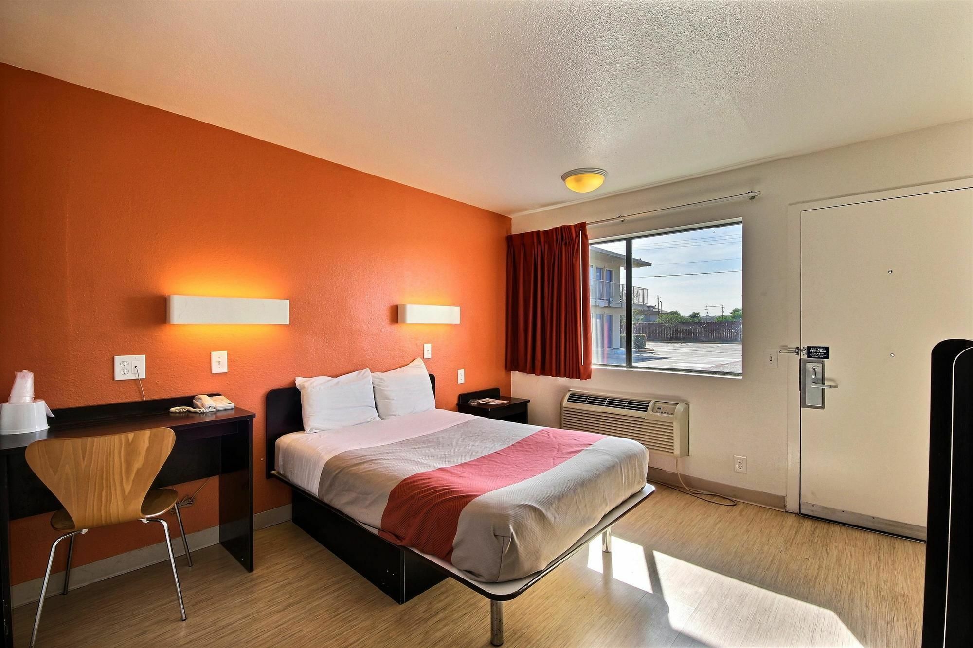 Motel 6-Laredo, Tx - South Exteriör bild