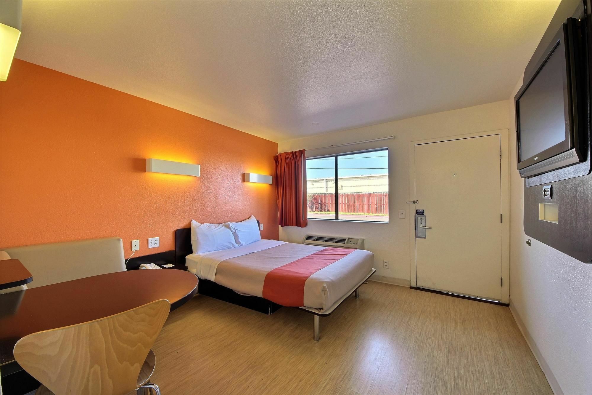 Motel 6-Laredo, Tx - South Exteriör bild